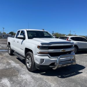 CHEVROLET SILVERADO 1500 - 10