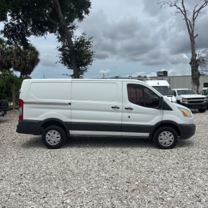 FORD TRANSIT 250 - 10