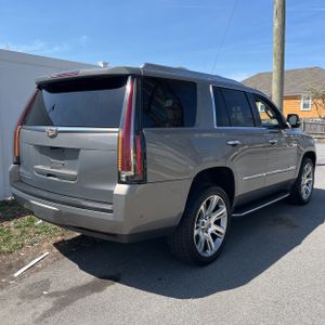 CADILLAC ESCALADE LUXURY - 8