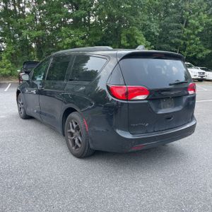 صورة 5 لـ 2018 Chrysler PACIFICA TOURING L