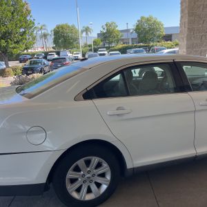 FORD TAURUS SE - 9