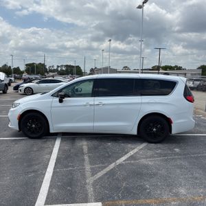 CHRYSLER PACIFICA TOURING L - 3