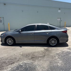 2019 Hyundai SONATA SE 照片 3