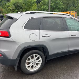 2017 JEEP CHEROKEE LATITUDE — фото 9