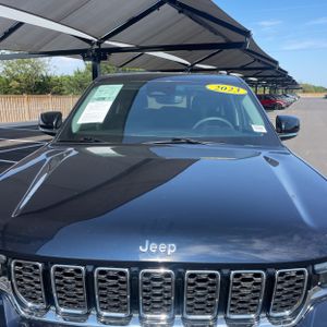 صورة 15 لـ 2023 JEEP GRAND CHEROKEE LIMITED