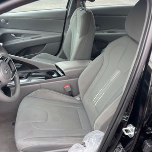 صورة مصغرة 31 لـ 2023 Hyundai ELANTRA SEL