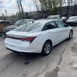 HYUNDAI ELANTRA SE - 8