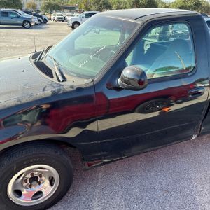 صورة 2 لـ 2002 FORD F-150 XL