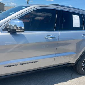 2017 JEEP GRAND CHEROKEE LIMITED — фото 4
