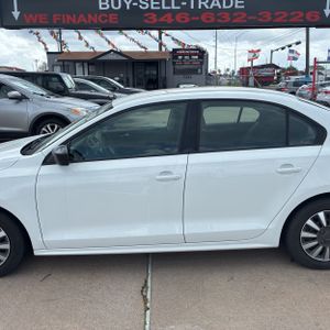 VOLKSWAGEN JETTA S - 4