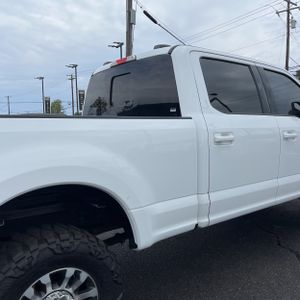 FORD F-250 SUPER DUTY LARIAT - 9