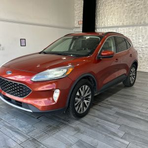 2020 FORD ESCAPE TITANIUM photo 1