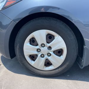 2015 KIA FORTE LX — миниатюра 17