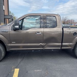 FORD F150 XLT - 4