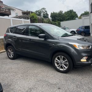 2017 FORD ESCAPE SE 照片 10