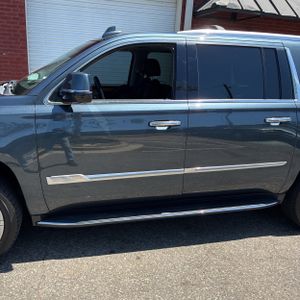 CADILLAC ESCALADE LUXURY - 4