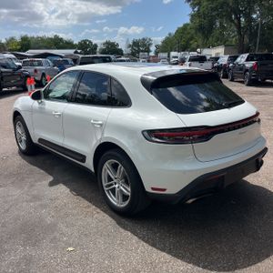 PORSCHE MACAN - 5