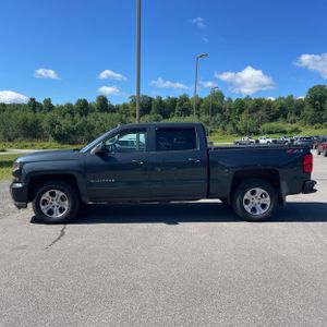 2018 Chevrolet SILVERADO 1500 LT Z71 照片 3