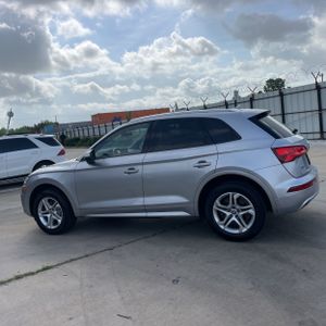 AUDI Q5 2.0T PREMIUM - 3
