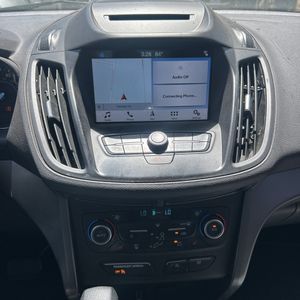 صورة مصغرة 37 لـ 2018 FORD ESCAPE SE