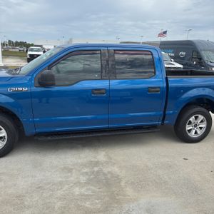 FORD F-150 XLT - 4