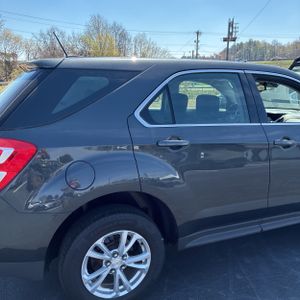 CHEVROLET EQUINOX LS - 9