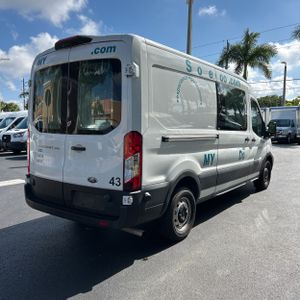 FORD TRANSIT 250 - 8