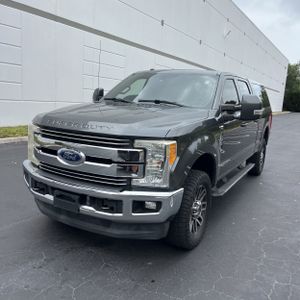 FORD F-250 SUPER DUTY LARIAT - 1
