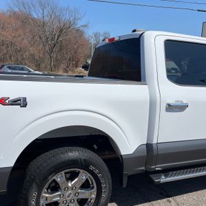 FORD F-150 XLT - 9
