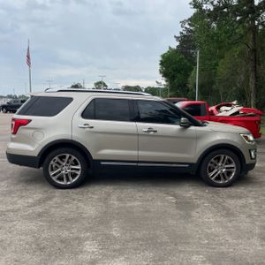FORD EXPLORER LIMITED - 10