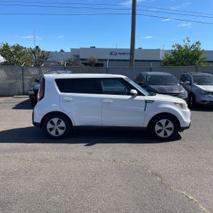 KIA SOUL BASE - 10