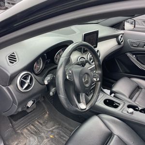 2017 Mercedes-BENZ GLA thumbnail 36
