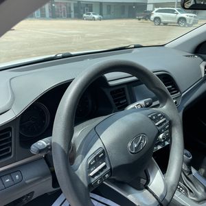 صورة مصغرة 34 لـ 2020 Hyundai ELANTRA SE