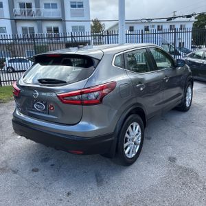 NISSAN ROGUE SPORT S - 8