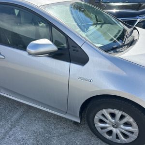 صورة 13 لـ 2022 Toyota PRIUS LE