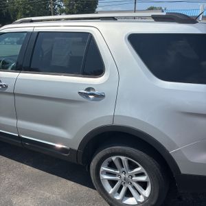2015 FORD EXPLORER XLT 照片 6