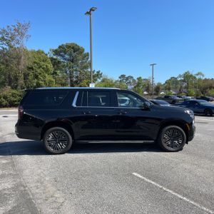 CHEVROLET SUBURBAN LS - 10