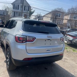 JEEP COMPASS LIMITED 4X4 - 7