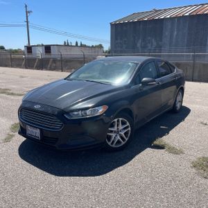 FORD FUSION SE - 1