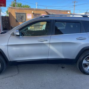JEEP CHEROKEE LIMITED - 4