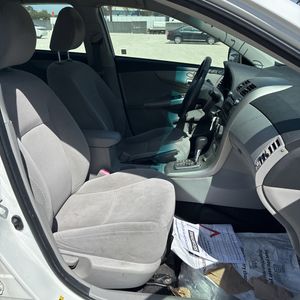 2011 Toyota COROLLA LE — миниатюра 33