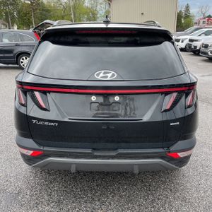 HYUNDAI TUCSON LIMITED - 7