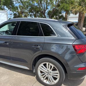 AUDI Q5 2.0T PREMIUM - 6