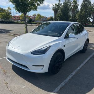 TESLA MODEL Y LONG RANGE - 1