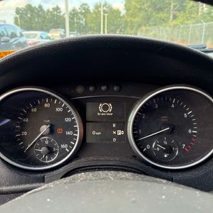 2011 Mercedes-BENZ M-CLASS — миниатюра 37