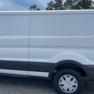 FORD TRANSIT 250 - 6
