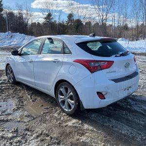 HYUNDAI ELANTRA GT BASE - 3