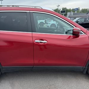 2015 Nissan ROGUE SV thumbnail 11