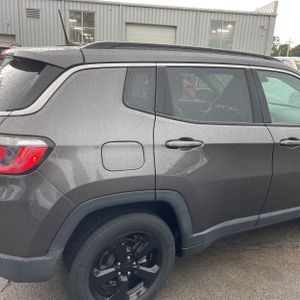 صورة 9 لـ 2017 JEEP COMPASS LATITUDE