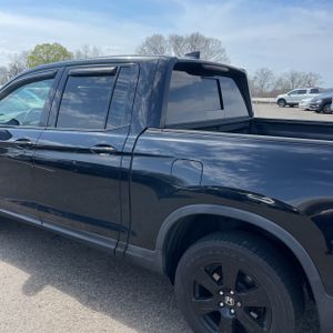 HONDA RIDGELINE BLACK EDITION - 6
